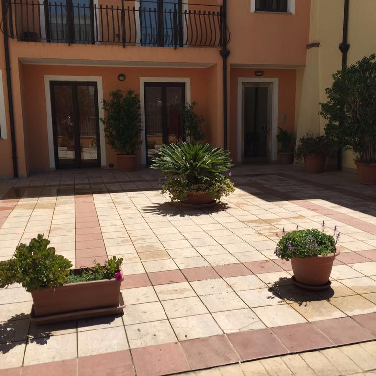 Bertolottu Residence Apartments Tortolì Екстериор снимка